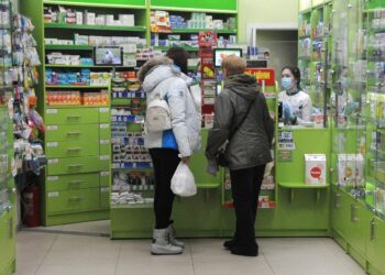 Виробники ліків піднімають ціни в очікуванні скасування знижок аптекам