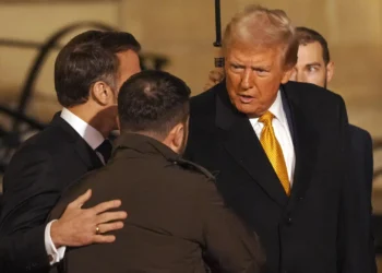 Макрон переконав Трампа зустрітися із Зеленським