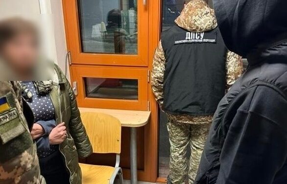 Чоловік із двома дружинами і $500 намагався ухилитись від мобілізації 1 Чоловік із двома дружинами і $500 намагався ухилитись від мобілізації