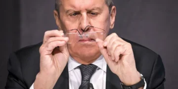 Лавров в інтерв’ю Карлсону зробив низку заяв про війну і мир в Україні: деталі