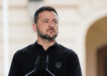 «Дов***об». Зеленський відреагував на заяву Путіна про «технологічну дуель» і удар по Києву Орешником