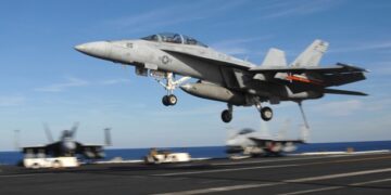 Американські військові збили свій винищувач над Червоним морем