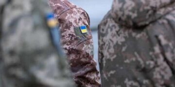 У Миколаєві співробітники ТЦК побили чоловіка на очах у поліції