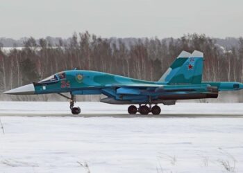 Ховає від ATACMS. Росія перекинула літаки Су на аеродром "Енгельс", - Defense Express