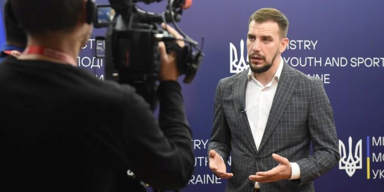 Мінкульт звільнив в.о. керівника Центру стратегічних комунікацій після скандалу 1 Мінкульт звільнив в.о. керівника Центру стратегічних комунікацій після скандалу