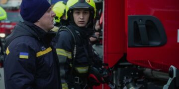 Окупанти з дрона атакували будинок в Херсоні: фото наслідків