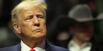 В США розкритикували хід розслідування про можливий зв'язок команди Трампа з РФ у 2016 році