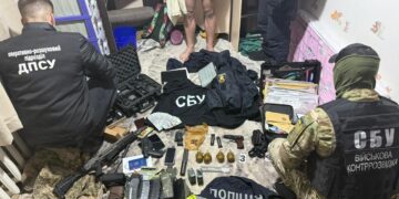 10 тисяч євро за незаконний перетин кордону: як правоохоронці зупинили кримінальну схему