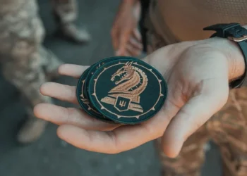 Є купа випадків, коли солдат може назбирати собі на автомобіль, а командир його забирає — боєць 47-ї ОМбр