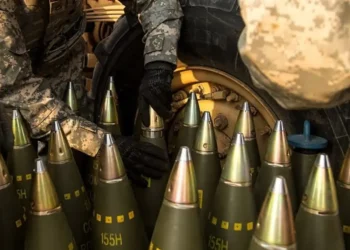Провал постачання боєприпасів: Мінстратегпром вже змінено, на черзі — Міноборони, — ЗМІ