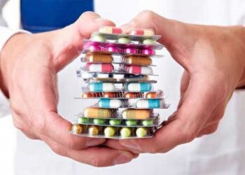 Юлія Тимошенко маніпулює поняттями для того, щоб протягнути сумнівні рішення, які здатні зруйнувати фармацевтичний ринок – ЗМІ 3 Юлія Тимошенко маніпулює поняттями для того, щоб протягнути сумнівні рішення, які здатні зруйнувати фармацевтичний ринок – ЗМІ