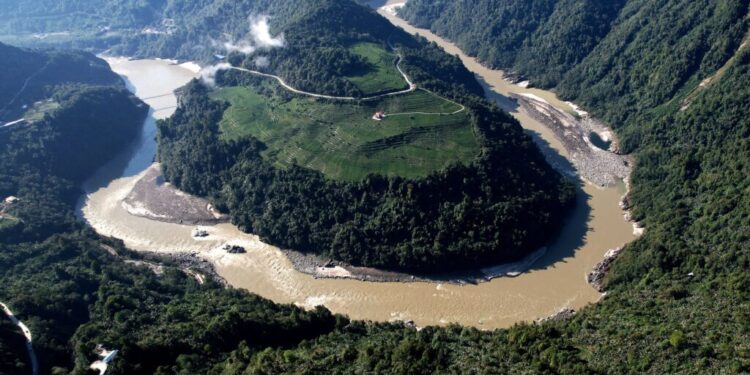 Розмір має значення. Друзі Путіна можуть посваритися через найдорожче будівництво в історії 1 Розмір має значення. Друзі Путіна можуть посваритися через найдорожче будівництво в історії