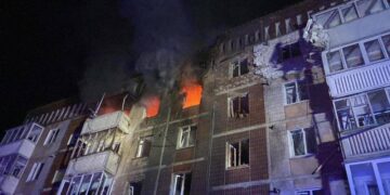 Російський БпЛА влучив у житловий будинок у Тернополі: є загиблі та руйнування