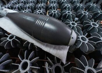 Скандал в АОЗ: мільярди зникли, а армія залишилася без зброї