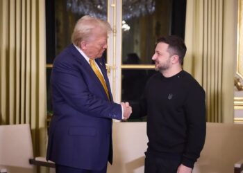 Трамп: Зеленський готовий до миру, хоче укласти мирний договір із Росією