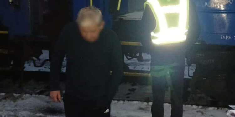 Як працювала "мафія" на "Укрзалізниці": викрито високопосадовця на прізвисько "Дєд" 1 Як працювала “мафія” на “Укрзалізниці”: викрито високопосадовця на прізвисько “Дєд”