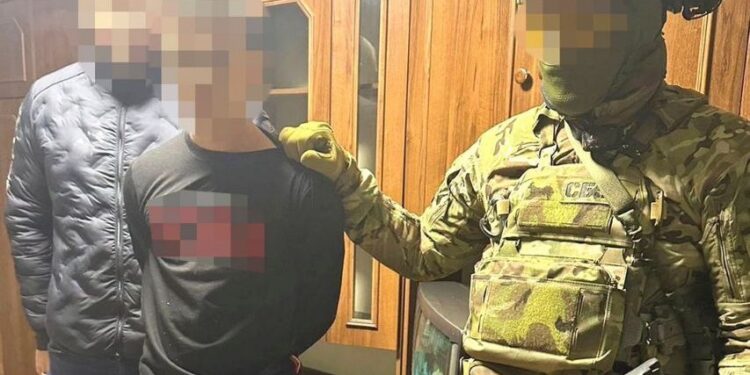 В Харкові підлітки виконували терористичні акти на замовлення російських спецслужб 1 В Харкові підлітки виконували терористичні акти на замовлення російських спецслужб