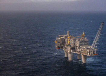 На третьому році війни ЄС збільшує імпорт російського СПГ