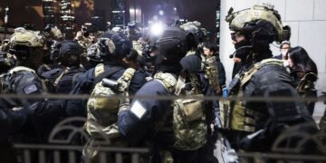 Воєнний стан і битва за парламент: що відбувається в Південній Кореї