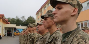 Штикові атаки у 21 столітті: курсанти готуються до війни 1900-х років?