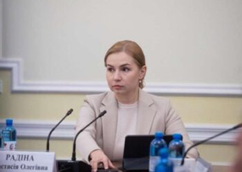 Антикорупційний комітет закликав посилити незалежність оборонних агенцій