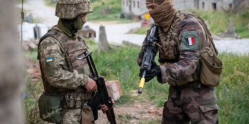 Десятки українських військових дезертирували під час навчання у Франції