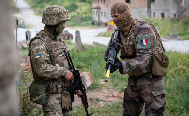 Десятки українських військових дезертирували під час навчання у Франції