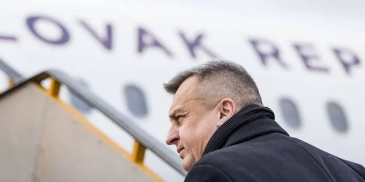 Slovak Far-Right MPs Visit Moscow to Discuss Russian Gas Supplies