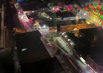 У Нью-Йорку сталася масова стрілянина (Відео) 2 У Нью-Йорку сталася масова стрілянина (Відео)