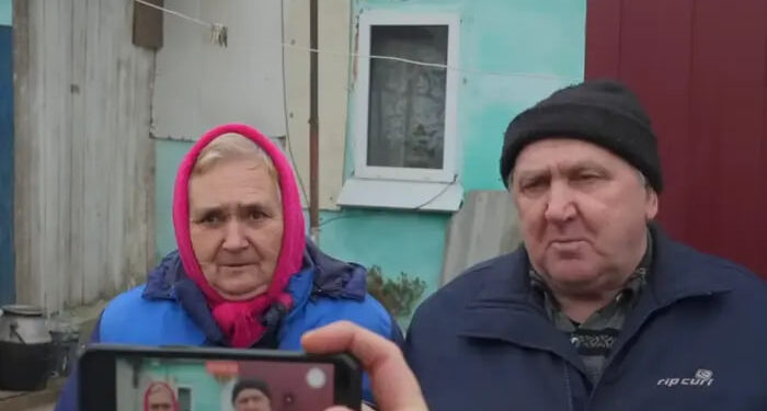 ЗСУ допомагають мешканцям Курщини: «Тушоночки нема там?» – як дідусь вимагав у військових продукти 1 ЗСУ допомагають мешканцям Курщини: «Тушоночки нема там?» – як дідусь вимагав у військових продукти