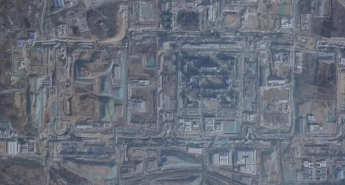 Китай будує бункер Судного дня: новий військовий центр у 10 разів більший за Пентагон (Фото) 1 «Пекінське військове містечко»: Китай зводить найбільший у світі командний центр