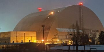 Чорнобильська АЕС під ударом