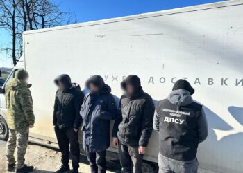 Прикинувся «фруктом»: чоловік намагався втекти від мобілізації у вантажівці з продуктами (Відео) 1 ДПСУ
