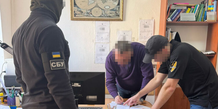 Мобілізація по-Одеські: судді та адвокати допомагали ухилянтам тікати за кордон 1 «Масштабний скандал в Одеському суді: фальшиві рішення допомагали ухилянтам