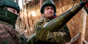 Боєприпаси для України під загрозою