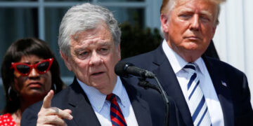 Суперечливі сигнали з США: НАТО, кордони 2014 року і переговори з Росією