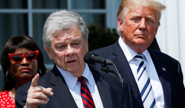 Суперечливі сигнали з США: НАТО, кордони 2014 року і переговори з Росією