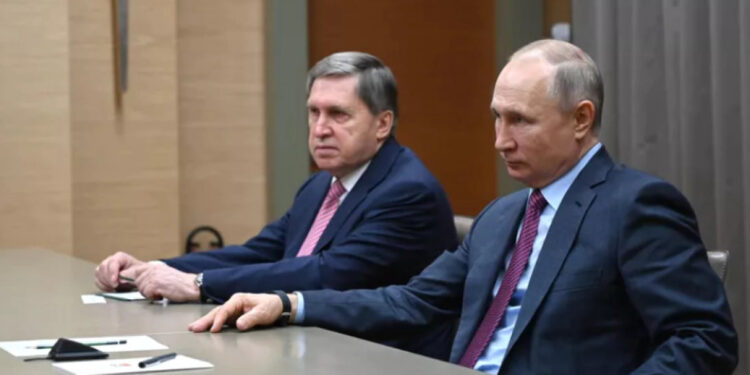 Путін, стіл переговорів