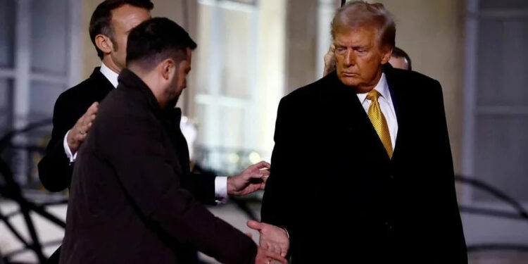 Різкі заяви та переговори з Путіним: що стоїть за стратегією Трампа 1 Трамп і Зеленський