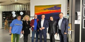 Картковий будинок по-українськи – як голова Нацбанку перетворив благодійність на бізнес