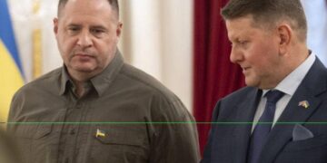 Залужний під контролем ОП?