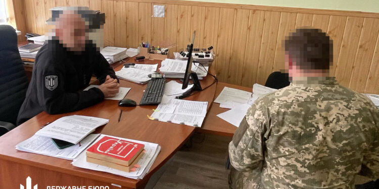 Військовий корупціонер: командир з Київщини оформив бойові виплати на 7 мільйонів гривень 1 ДБР