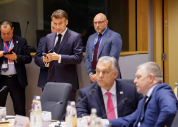 Орбан, Фіцо, Макрон