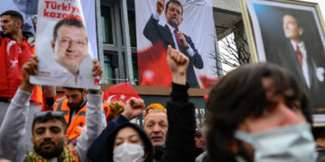 Мера Стамбула Екрема Імамоглу ув’язнили на тлі масових репресій проти опозиції