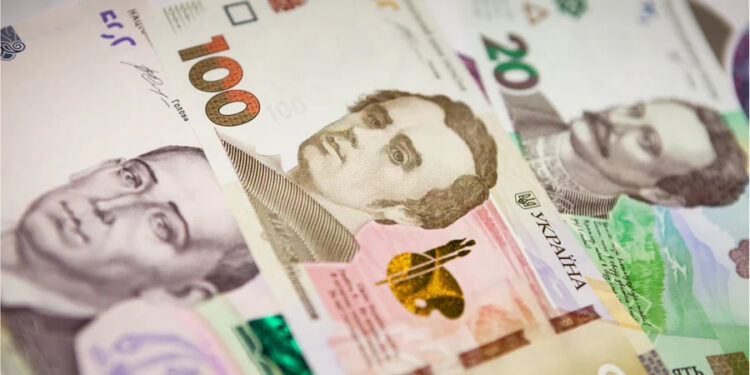 Пенсійні доплати у квітні 2025 року: хто та скільки отримає 1 гривні
