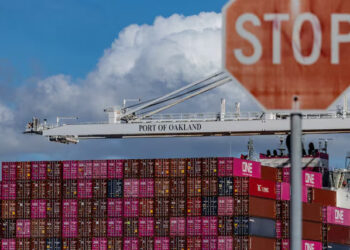 Масштабна тарифна війна: Трамп заявив про намір обкласти митами весь світ