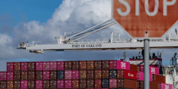 Масштабна тарифна війна: Трамп заявив про намір обкласти митами весь світ