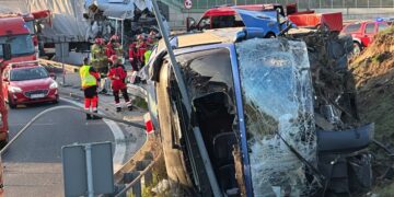 У Варшаві перекинувся автобус з українцями