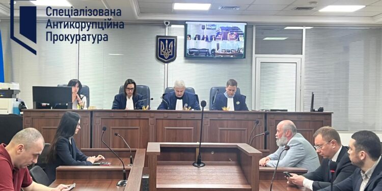 Масштабне розкрадання в Укрзалізниці: службовці "освоїли" 100 мільйонів 1 Чиновники Укрзалізниці "нагріли" державу на 100 мільйонів
