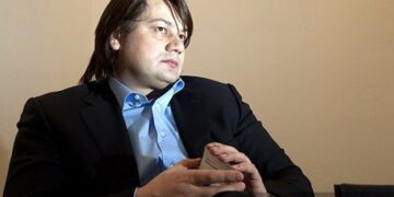 Варто лише захотіти. В медіа показали реальних людей, з яких можна стягнути активи банкіра-втікача Миколи Лагуна